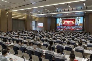 增底氣、強干勁！中國巨石黨員干部熱議黨的二十大報告